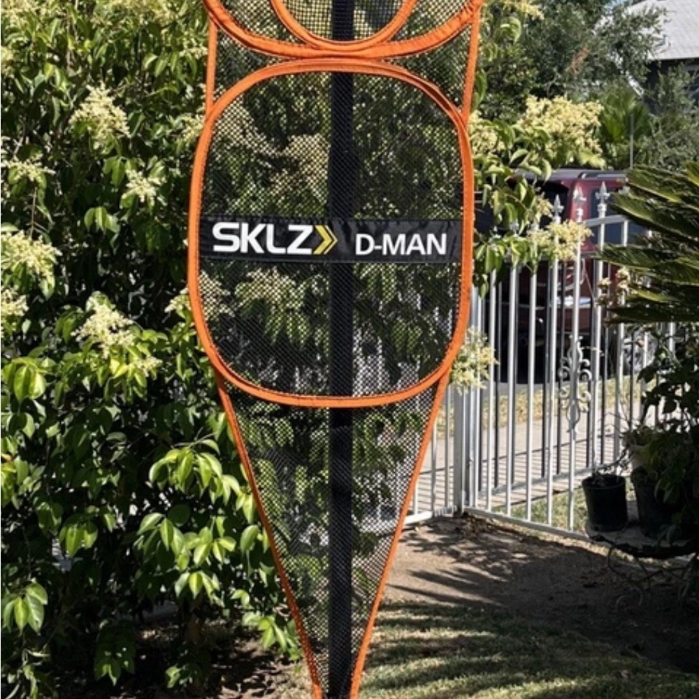 SKLZ D-Man Hands Up Sports Football Basketball Defense Mannequin Adjustable